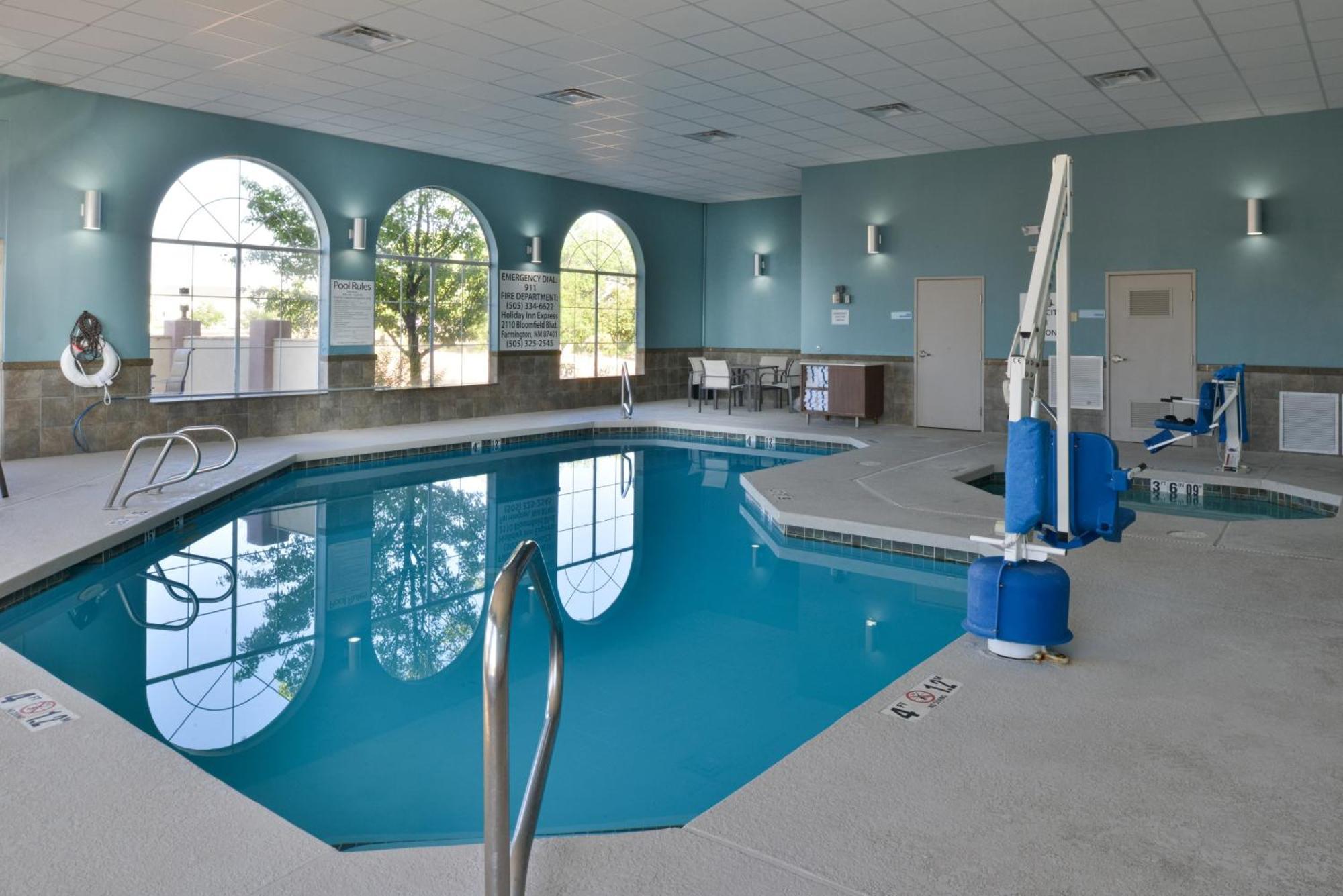Holiday Inn Express Hotel & Suites Farmington By Ihg Exterior foto